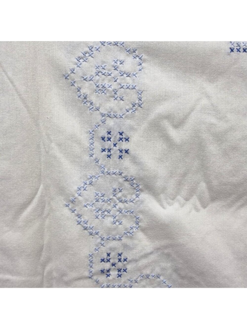 Vintage Hand Embroidered White Tablecloth Blue Cross-Stitch Heart Floral Cotton - Picture 5 of 14